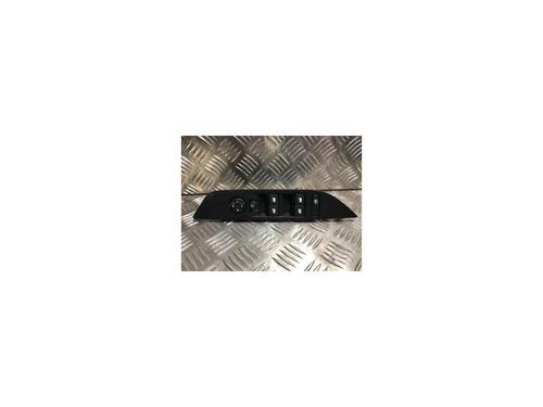 Interrupteur de vitre avant gauche PEUGEOT 208 II (UB_, UP_, UW_, UJ_) 1.2 PureTech 100 (101 hp) 25708545