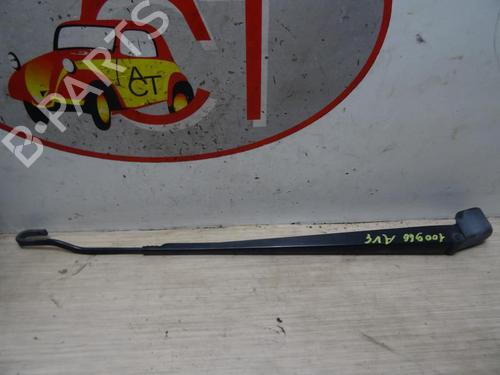 Used Front windshield wiper arm RENAULT SCÉNIC I MPV (JA0/1_, FA0_) 1.9 dCi (JA05, JA1F) (102 hp) 13134772