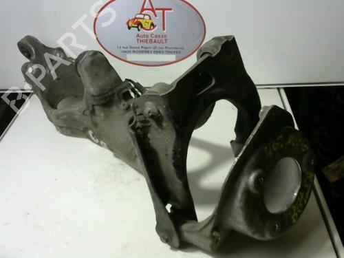 Used Left front suspension arm Left front suspension arm PEUGEOT 407 (6D_) 2.0 HDi 135 (6DRHRH, 6DRHRE, 6DRHRG, 6DRHRJ) (136 hp) 13035265 13035265