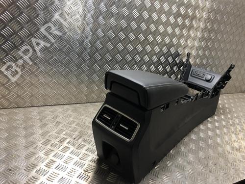 Used Middle console RENAULT MEGANE IV Hatchback (B9A/M/N_) 1.5 dCi 110 (B9A3) (110 hp) 31200926