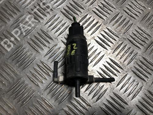 Used Washer pump Washer pump VW GOLF VI (5K1) 1.6 TDI (105 hp) 34561736 34561736