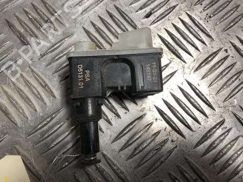 Interruttore Interruttore PEUGEOT 5008 II (MC_, MJ_, MR_, M4_) 1.5 BlueHDi 130 (MCYHZJ, MCYHZR, MCYHZX) (131 hp) 34251314 34251314