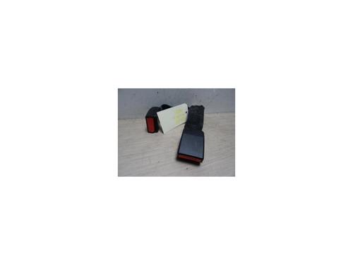 Used Seat buckle DACIA SANDERO 1.4 (BS0C, BS0A, BS0G, BS1F, BS0E) (75 hp) 13268363