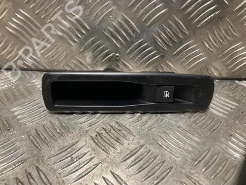 Høyre bak elrute bryter RENAULT SCÉNIC III (JZ0/1_) 1.5 dCi (110 hp) 31697838