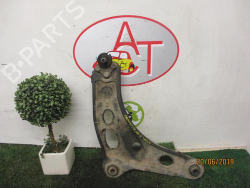 Used Right front suspension arm NISSAN PRIMASTAR Van (X83) 2.0 dCi 115 (114 hp) 12968016