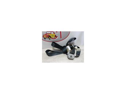 Used Rear center seatbelt TOYOTA COROLLA Verso (ZER_, ZZE12_, R1_) 2.0 D-4D (CUR10_, CUR10R) (116 hp) 13263797