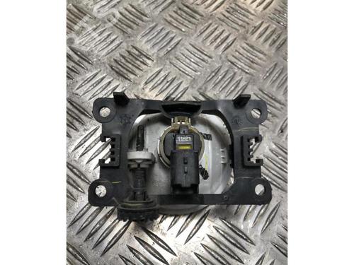 Left front fog light PEUGEOT 5008 (0U_, 0E_) 2.0 HDi | BP27559321C30