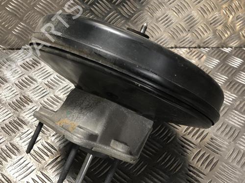 Used Servo brake RENAULT MEGANE IV Hatchback (B9A/M/N_) 1.5 dCi 110 (B9A3) (110 hp) 31200911