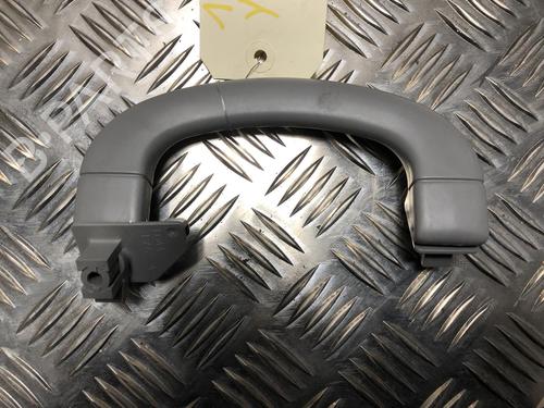 Agarrador techo LANCIA YPSILON (312_) 1.2 (312.PXA1A, 312.YXA1A) (69 hp) 21679627
