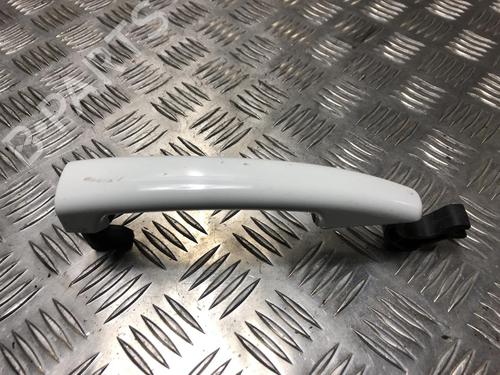 front-left-exterior-door-handle-peugeot-208-i-ca_-cc_-2012-2013-2014-2015-2016-2017-2018-2019-2020-2021-25004403 main image