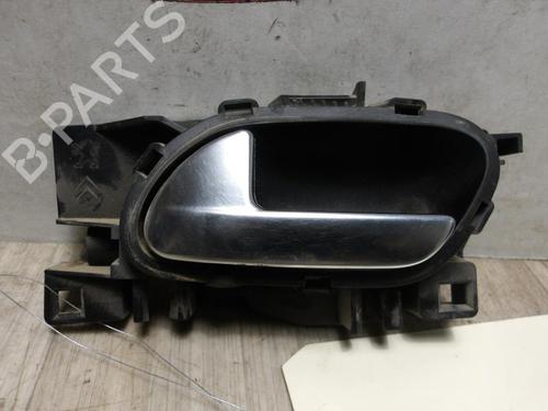 Used Front left interior door handle PEUGEOT 208 I (CA_, CC_) 1.6 HDi (92 hp) 13284372
