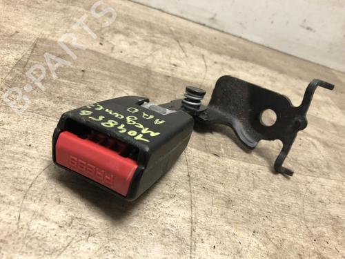 Used Seat buckle RENAULT MEGANE III Hatchback (BZ0/1_, B3_) 1.5 dCi (BZ09, BZ0D, BZ1W, BZ29, BZ14) (110 hp) 23871933