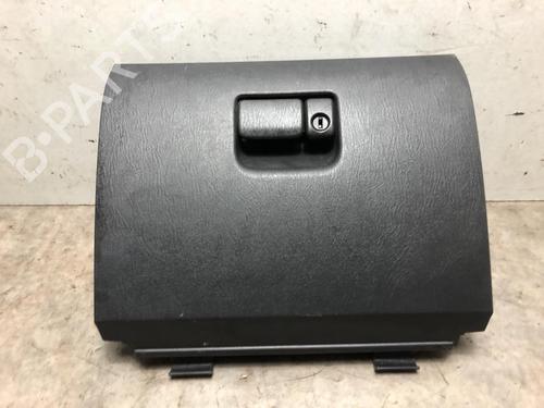 Used Glove box SUZUKI JIMNY Closed Off-Road Vehicle (SN) 1.3 16V 4x4 (SN413, JB43) (86 hp) 20371360