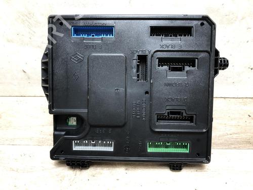Used Fuse box RENAULT GRAND SCÉNIC III (JZ0/1_) 1.5 dCi (JZ09, JZ0D, JZ10, JZ14, JZ1G, JZ29, JZ2C) (110 hp) 13387191