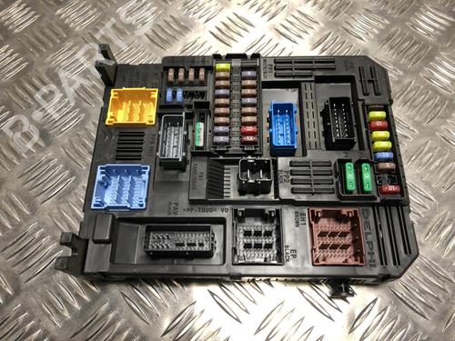 Used Fuse box PEUGEOT 308 II (LB_, LP_, LW_, LH_, L3_) 1.5 BlueHDi 130 (131 hp) 21556751