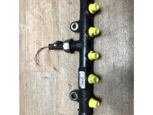 Used Injection rail PEUGEOT 407 (6D_) 2.0 HDi 135 (6DRHRH, 6DRHRE, 6DRHRG, 6DRHRJ) (136 hp) 30673983