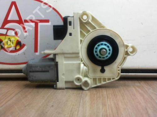 left-rear-window-motor-audi-a4-b8-avant-8k5-2007-2008-2009-2010-2011-2012-2013-2014-2015-2016-2017-25799588 main image