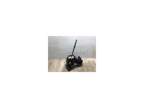 Used Gear lever PEUGEOT 108 1.2 (82 hp) 20089556