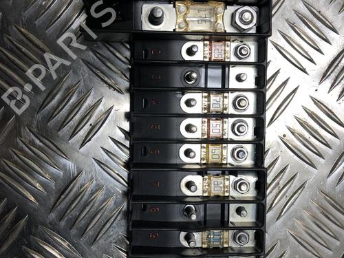 Used Fuse box VW TRANSPORTER T5 Van (7HA, 7HH, 7EA, 7EH) 2.5 TDI (174 hp) 31202324