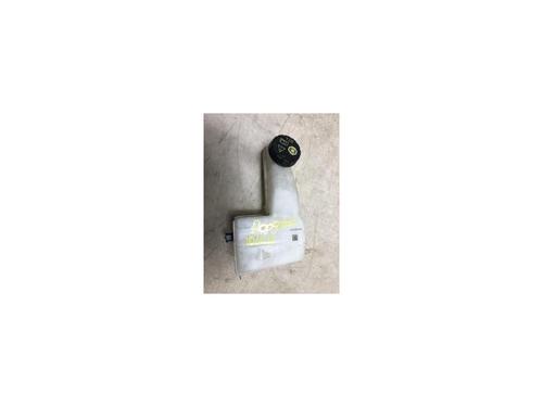 Used Brake master cylinder PEUGEOT 2008 II (UD_, US_, UY_, UJ_, UR_, UC_) 1.5 BlueHDI 130 (131 hp) 20627977
