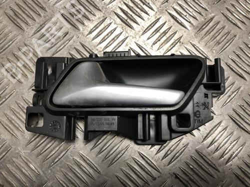 Used Rear left interior door handle Rear left interior door handle PEUGEOT 308 SW II (LC_, LJ_, LR_, LX_, L4_) 1.6 BlueHDi 120 (120 hp) 34158477 34158477