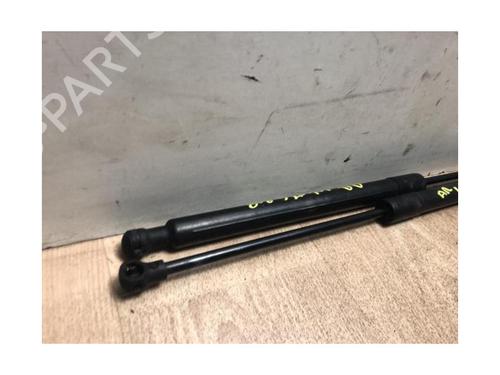 Tailgate lift support PEUGEOT 208 I (CA_, CC_) 1.2 VTI 82 | BP13288921C138