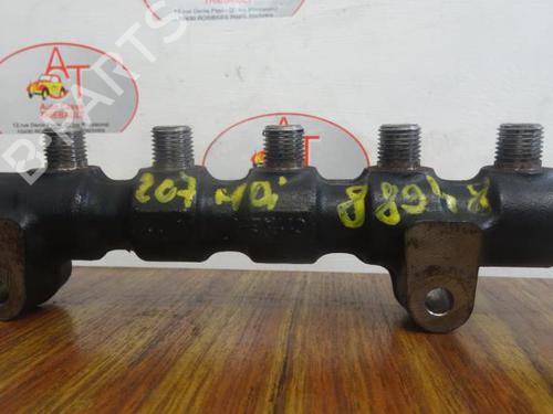 injection-rail-peugeot-207-wa_-wc_-2006-2007-2008-2009-2010-2011-2012-2013-2014-2015-30672801 main image