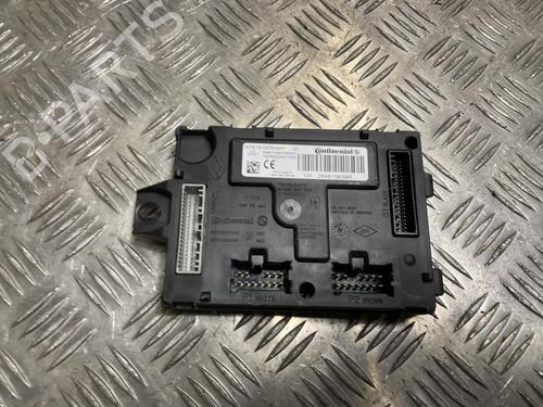 Used Fuse box RENAULT CLIO IV Grandtour (KH_) 1.5 dCi 90 (KHN3, KHN4) (90 hp) 31875123