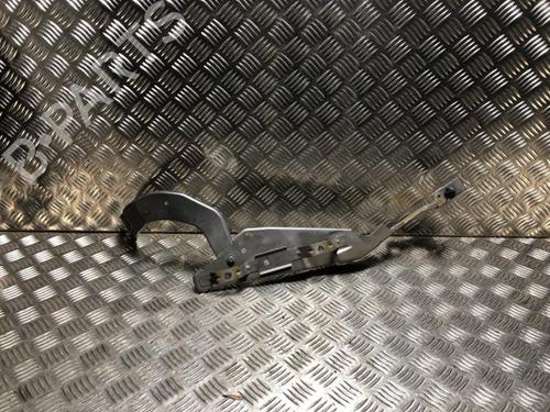 Left headlight support CITROËN C4 Picasso II 1.6 BlueHDi 120 | BP31056630C157