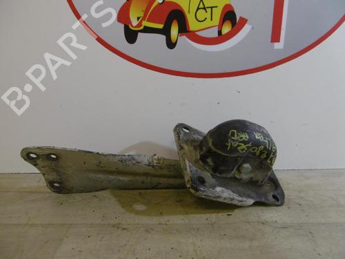 Højre bagtil bærearm SEAT ALTEA (5P1) 1.9 TDI (105 hp) 28286757