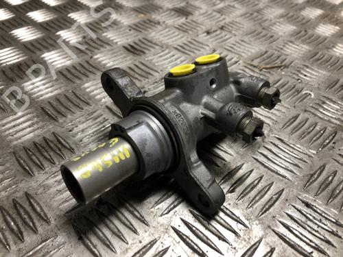 Used Brake master cylinder FORD FOCUS III 1.6 TDCi (95 hp) 33052317