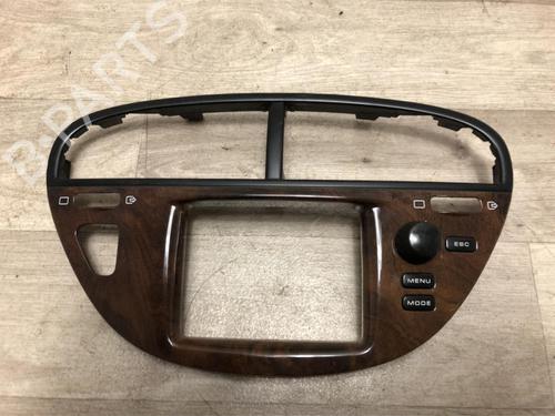 Used Middle console PEUGEOT 607 (9D, 9U) 2.2 HDi (133 hp) 30808375