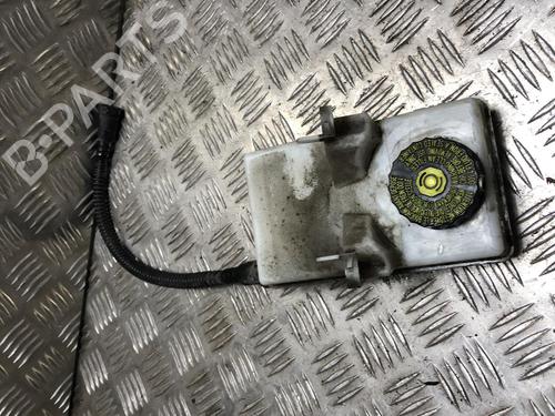 Used Brake fluid reservoir PEUGEOT 3008 I MPV (0U_) 1.6 HDi (114 hp) 31198789