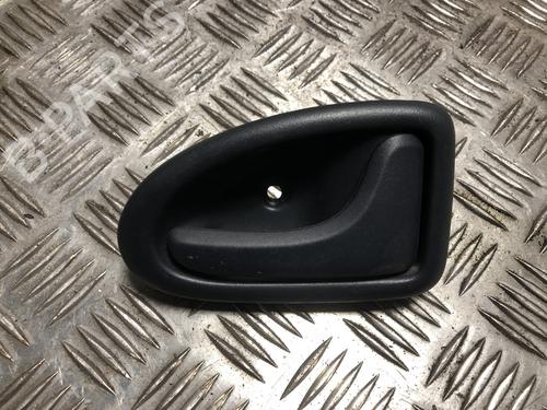 Maniglia interna posteriore destra RENAULT CLIO II (BB_, CB_) 1.2 16V (BB05, BB0W, BB11, BB27, BB2T, BB2U, BB2V, CB05,... (75 hp) 32766408