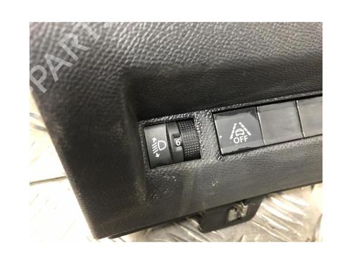 Switch PEUGEOT 208 II (UB_, UP_, UW_, UJ_) 1.5 BlueHDI 100 | BP24931818I30