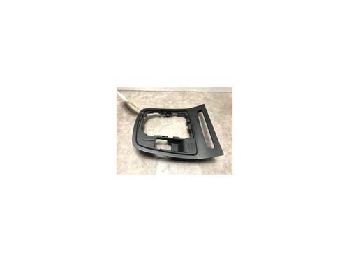 Used Middle console RENAULT SCÉNIC IV (J9_) 1.2 TCe 115 (115 hp) 23035400