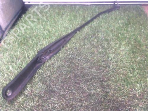 Used Front windshield wiper arm FORD FOCUS II (DA_, HCP, DP) 1.6 TDCi (109 hp) 13135940