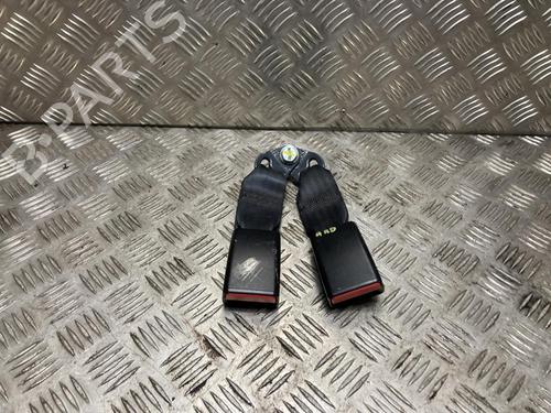 Sikkerhetsbelte-spenne DACIA SANDERO II TCe 90 (B8M1, B8MA, B8AC) (90 hp) 31204561