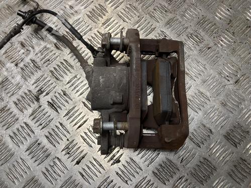 Used Left front brake caliper BMW 1 (E87) 116 d (116 hp) 31186243