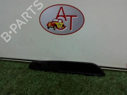 Used Left rear window switch SUBARU FORESTER (SG_) 2.0 AWD (SG5) (125 hp) 12963407