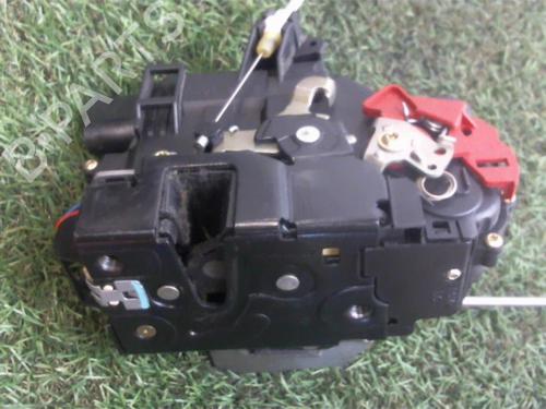 Zamek drzwi przednich prawych AUDI A4 B6 (8E2) 1.9 TDI | BP29756172C97 