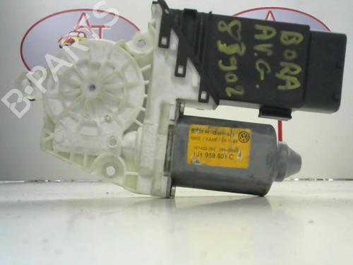 Rudehejsemotor forskærm venstre VW BORA I (1J2) 1.6 (101 hp) 31245144