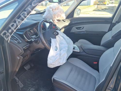 Fuse box RENAULT ESPACE V (JR_) 1.6 dCi 160 | BP31200151E1