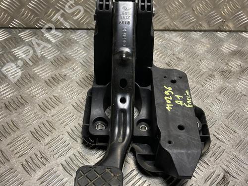 bremsepedal AUDI A1 (8X1, 8XK) 1.2 TFSI (86 hp) 32388015