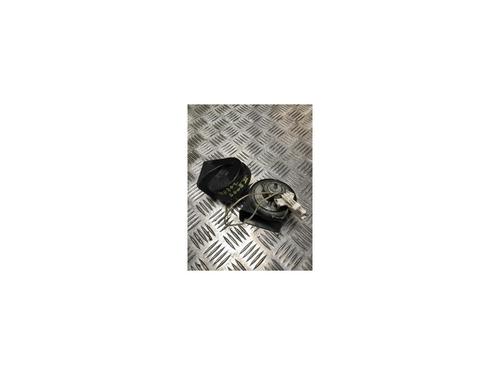 Used Horn PEUGEOT 5008 II (MC_, MJ_, MR_, M4_) 2.0 BlueHDi 150 (MJAHXW, MJAHXH, MJAHXN, MJAHXV, MJAHXG) (150 hp) 27554402