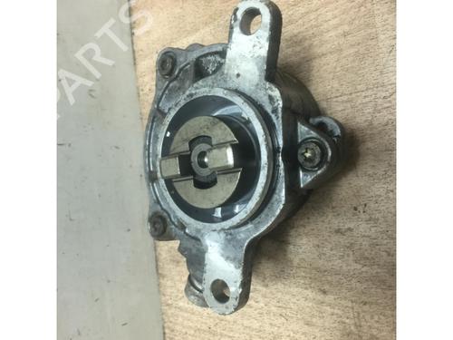 Pompe à vide RENAULT MASTER II Van (FD) 2.5 dCi 100 (FD0U, FD0V, FD3U, FD3V, FD8U, FD8V) (99 hp) 13273754