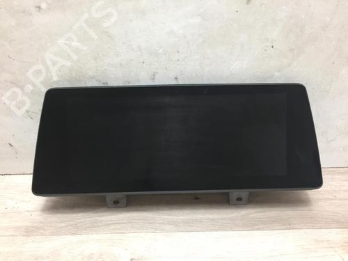 Used Display monitor Display monitor BMW 5 (G30, F90) 530 e Plug-in Hybrid (252 hp) 13260196 13260196