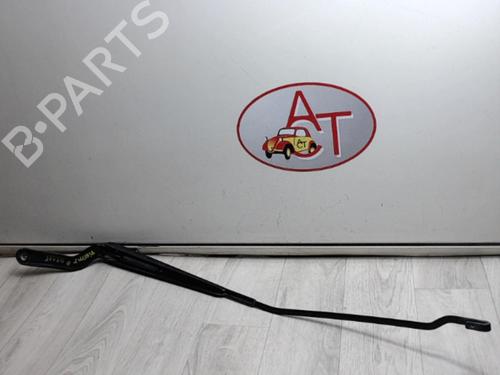 Used Front windshield wiper arm FORD FIESTA V (JH_, JD_) 1.4 TDCi (68 hp) 20630663