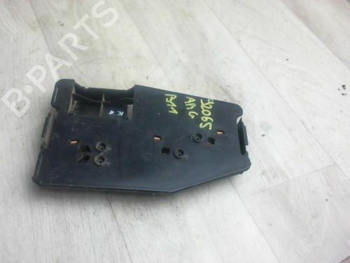 Nummerpladelys RENAULT 11 (B/C37_) 1.4 (B/C372, B/C37C) (60 hp) 13290444