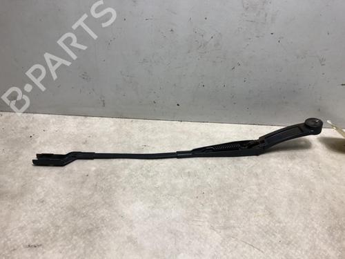 Used Front windshield wiper arm HYUNDAI i30 (FD) 1.6 CRDi (116 hp) 23034864